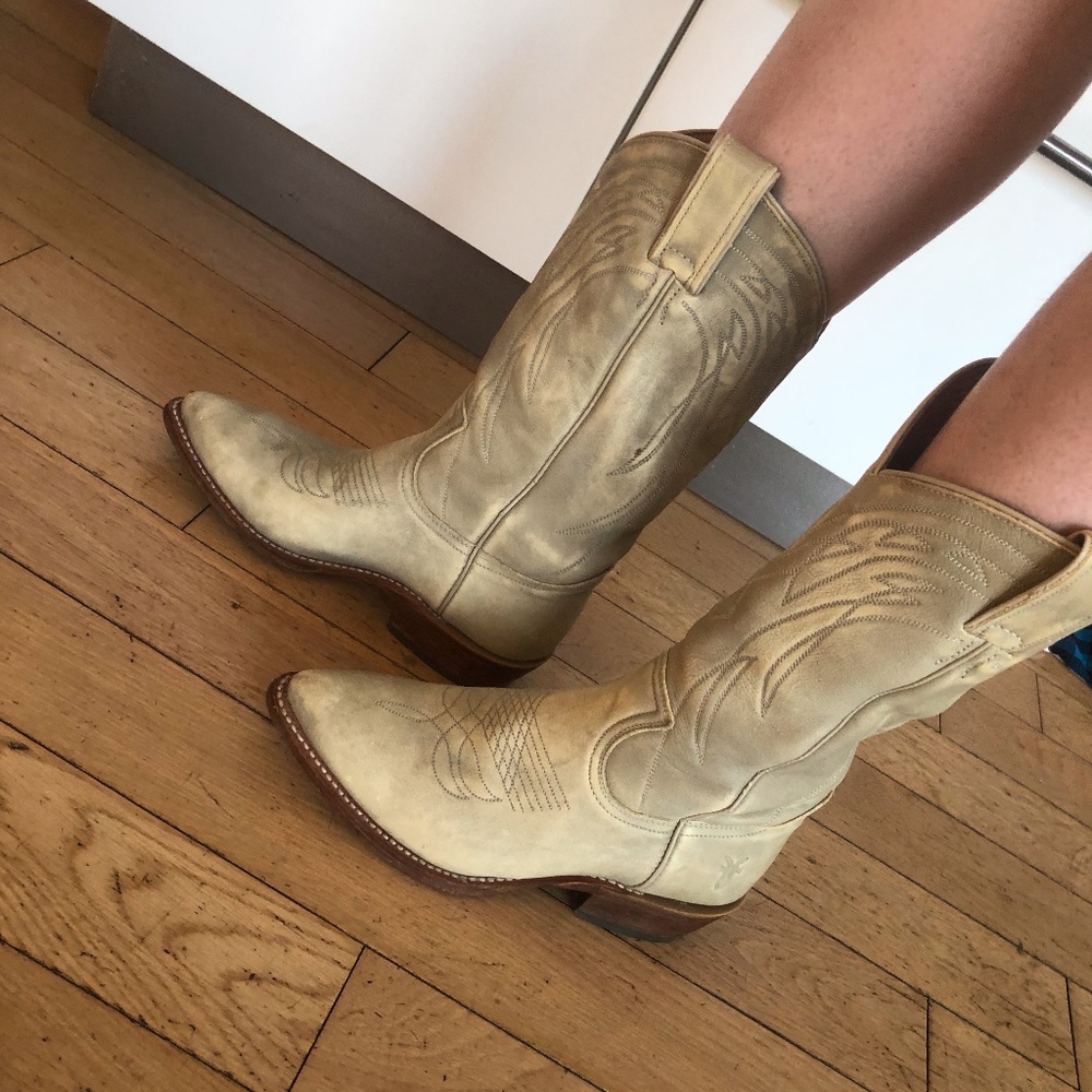 Vintage Frye Leather Cowboy Boots Cream Size 7.5